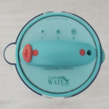 top view of green vortexer lid